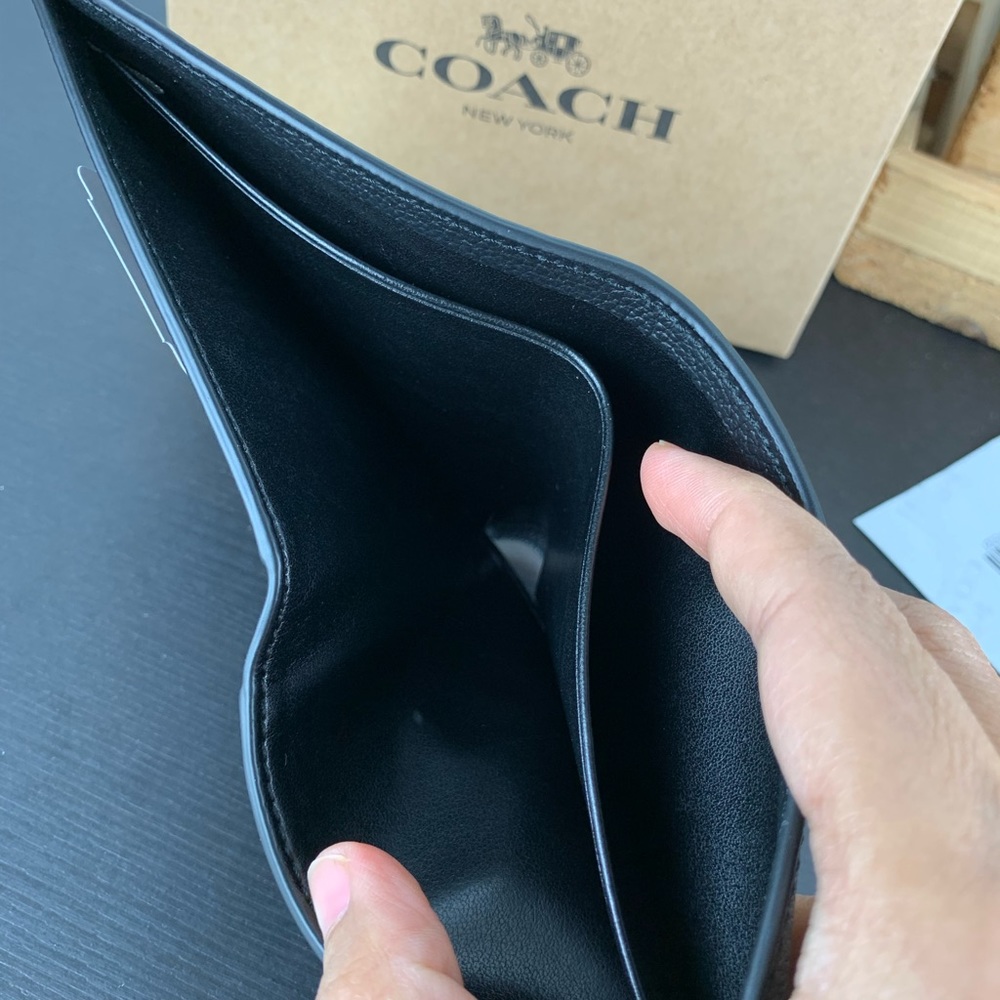 Coach Double Billfold Wallet - Picture 4 of 6